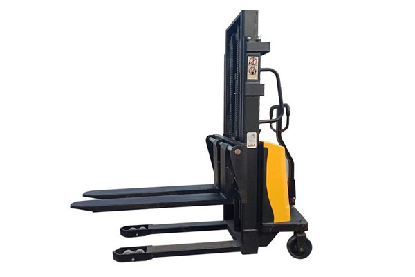 Mounted electric forklift Small three-point balance forklift